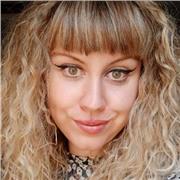 Insegnante madrelingua inglese offre lezioni private di ripetizioni, speaking e traduzioni